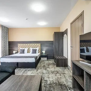 Plaza - Free Parking Hotel Plowdiw