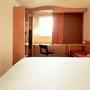 Ibis Airport София